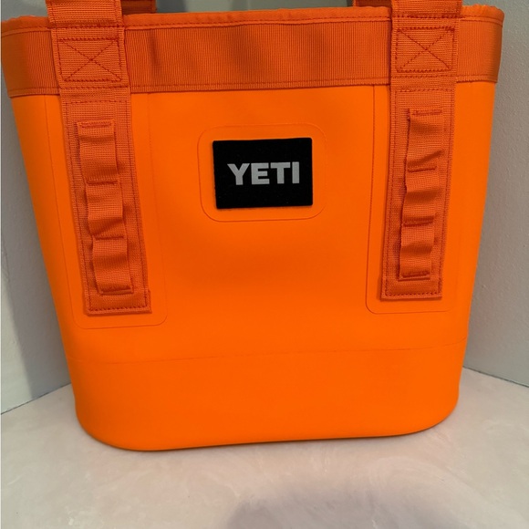 YETI KCO Camino 20 retired color - Picture 3 of 6